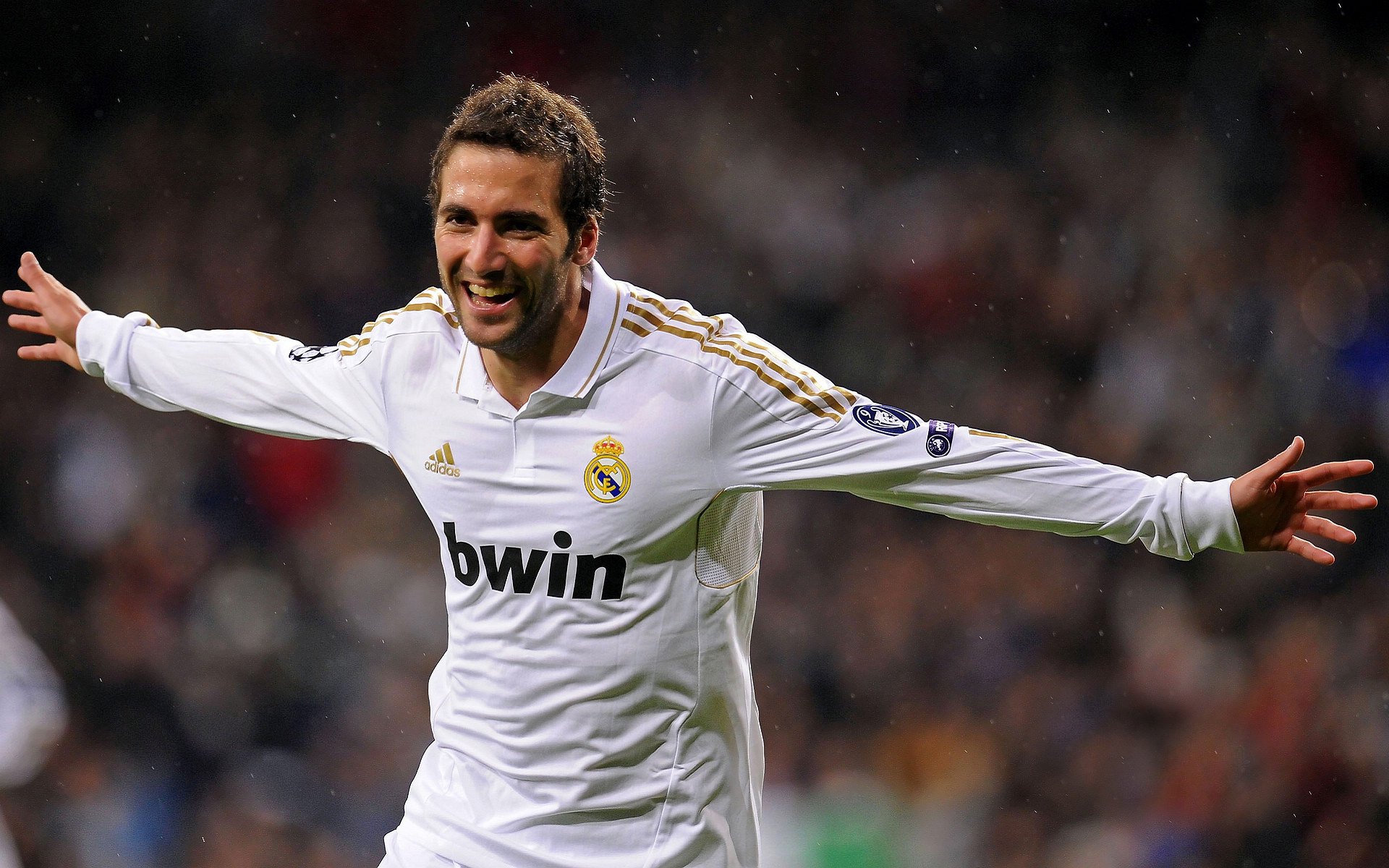 西甲多场比赛激烈进行，马德里双雄再次失分，2021西甲13轮马德里德比